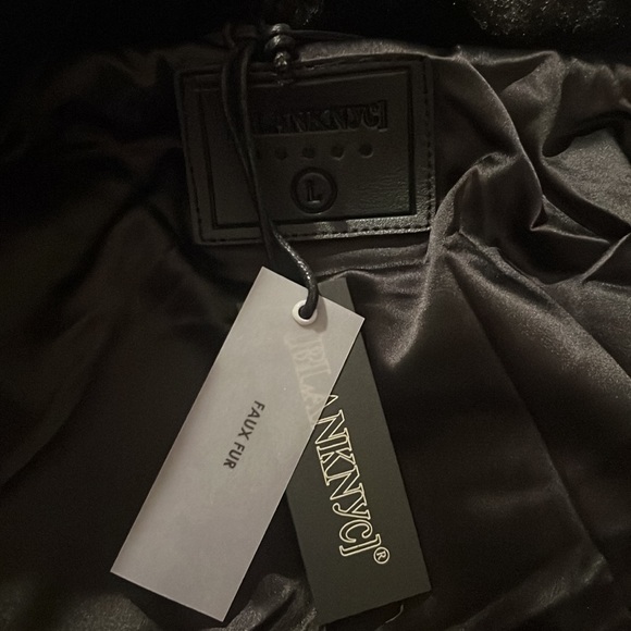 Blank NYC Faux Fur Jacket size L - Picture 3 of 4